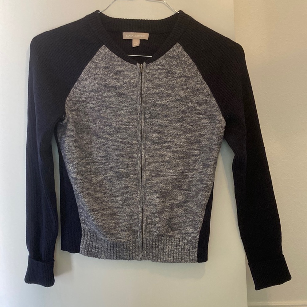 BANANA REPUBLIC TWO TONE LONG SLEEVE CREW NECK JACKET ! GREAT CONDITION!